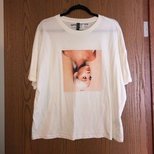 Ariana Grande Sweetener H&M Tee